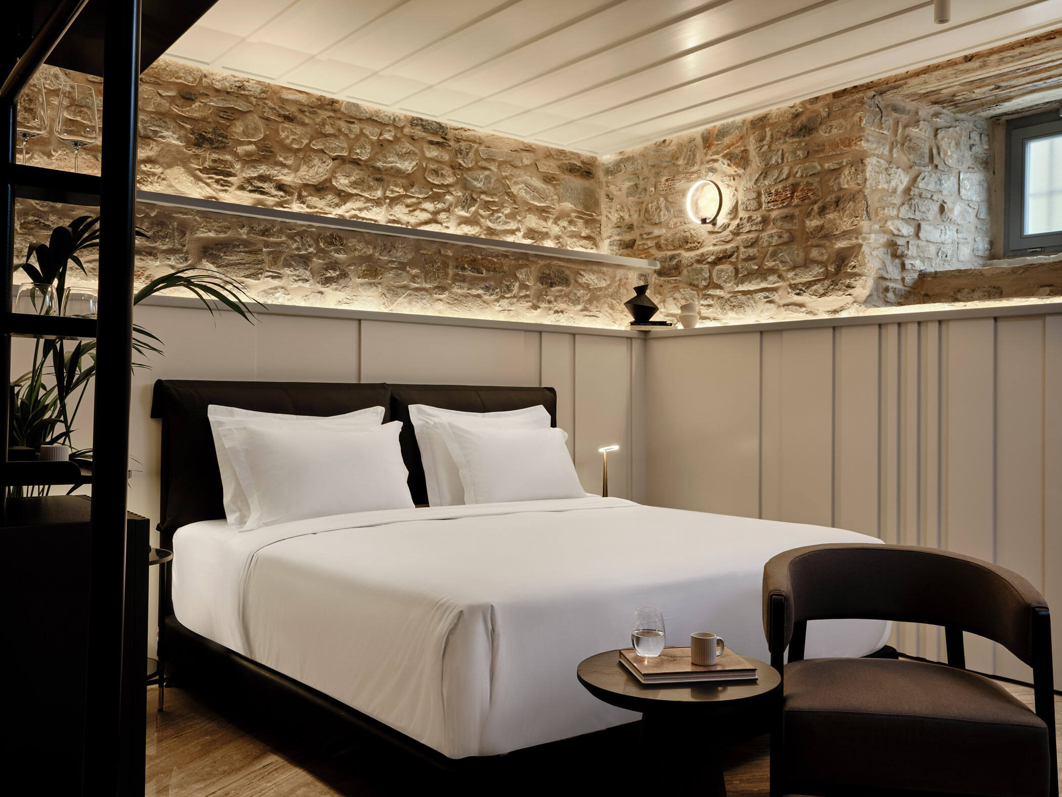 SIGNATURE CELLAR SUITE